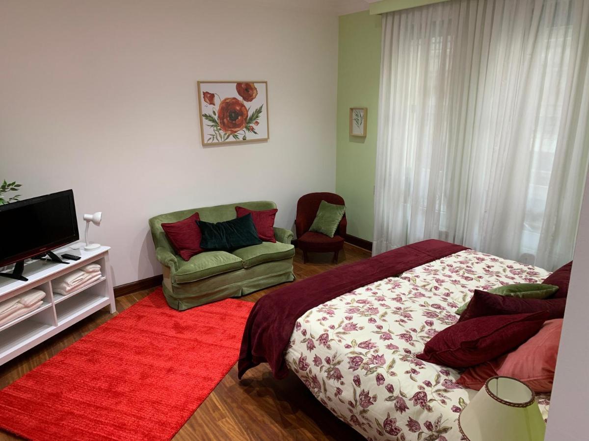 En Pleno Centro De Bilbao Y Muy Cerca Del Guggenheim Appartement Buitenkant foto